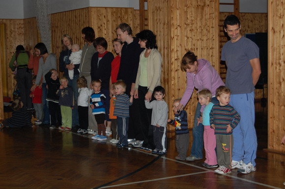 Cvičení rodiče s dětmi