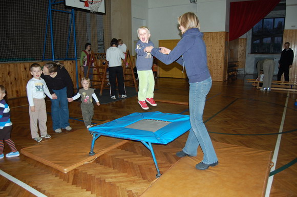 Cvičení rodiče s dětmi