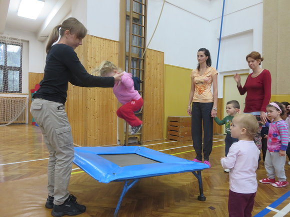 Cvičení rodiče s dětmi