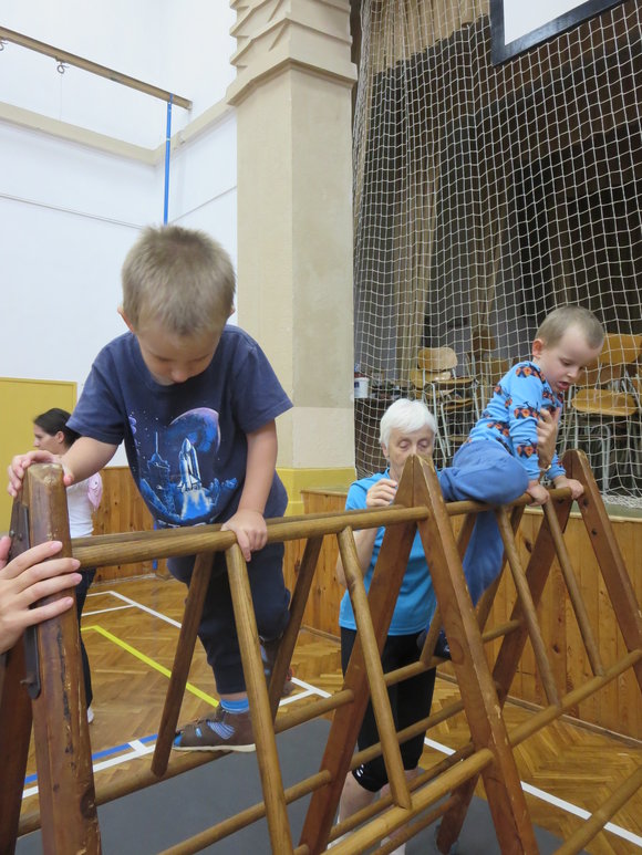 Cvičení rodiče s dětmi