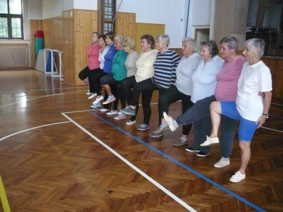 Cvičení Starší ženy